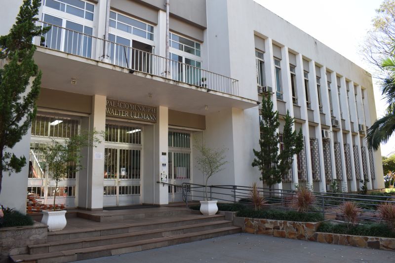 Prefeitura paga 2,1 milhões ao funcionalismo 